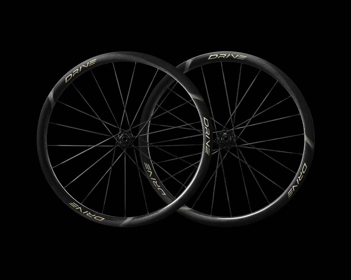 Paire de roues Elitewheels DRIVE II 36D avec logo or – jantes carbone légères pour la montagne