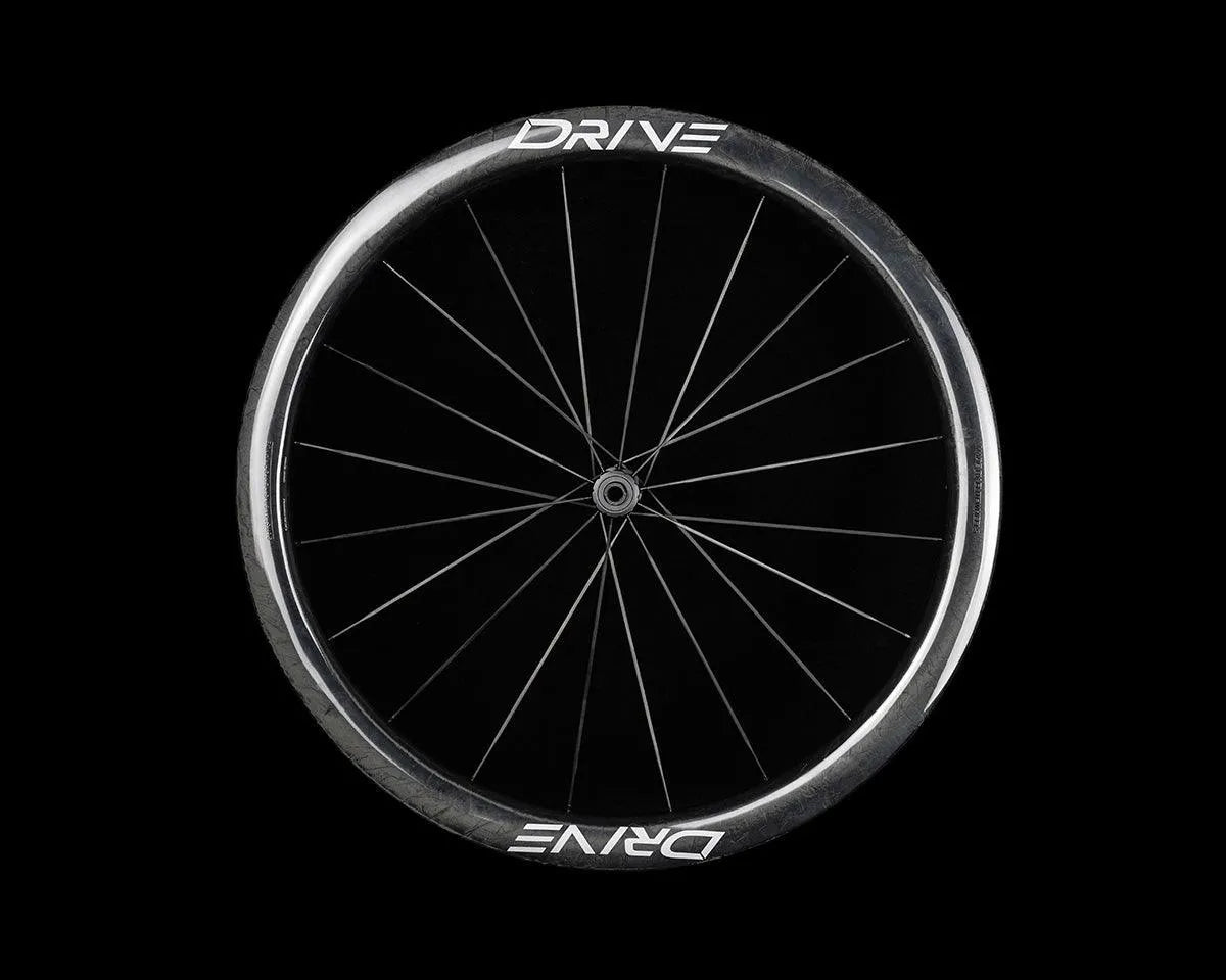 Roue avant de GRAVEL en carbone avec rayons carbone et roulements céramique.