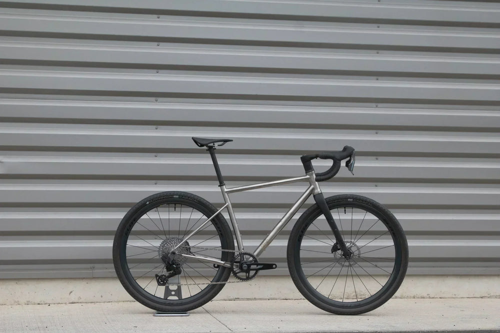 Comparatif RAAVE vs LARAGE 2025