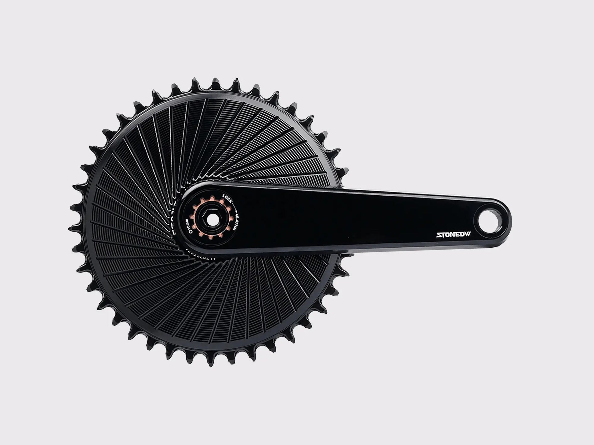 Pédalier mono-plateau Stone Aero noir usiné CNC en aluminium 7075-T651 avec manivelle et axe SRAM DUB sur fond blanc. (Noir)