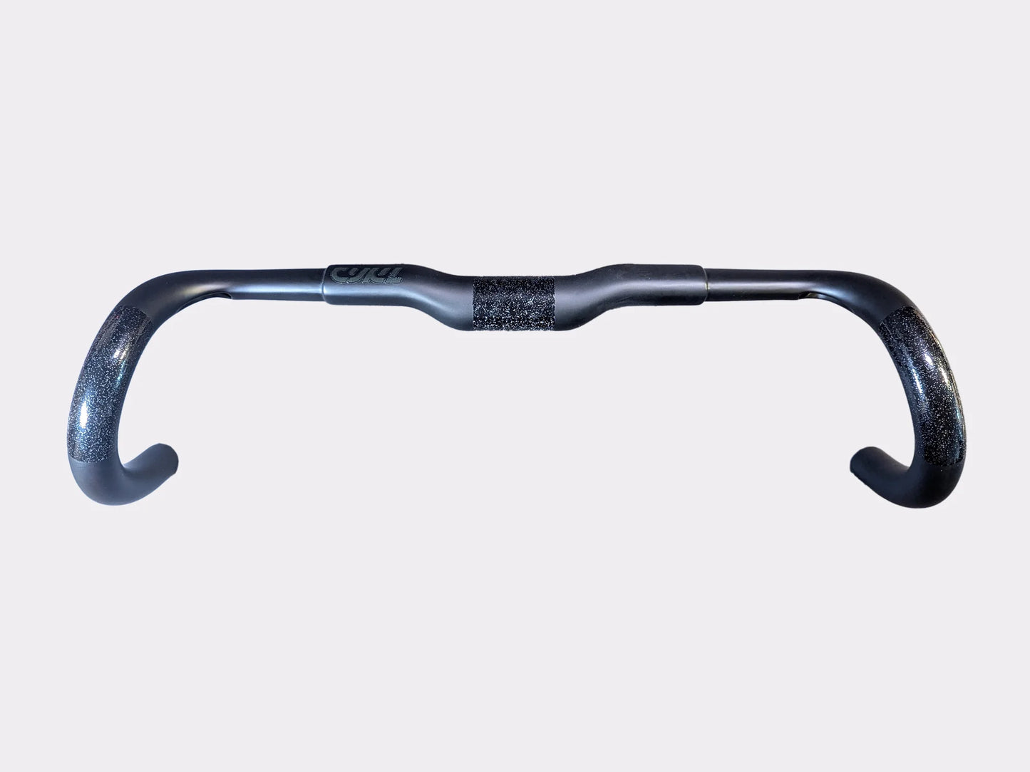Guidon gravel carbone pour vélo - vue du dessus montrant la courbure ergonomique