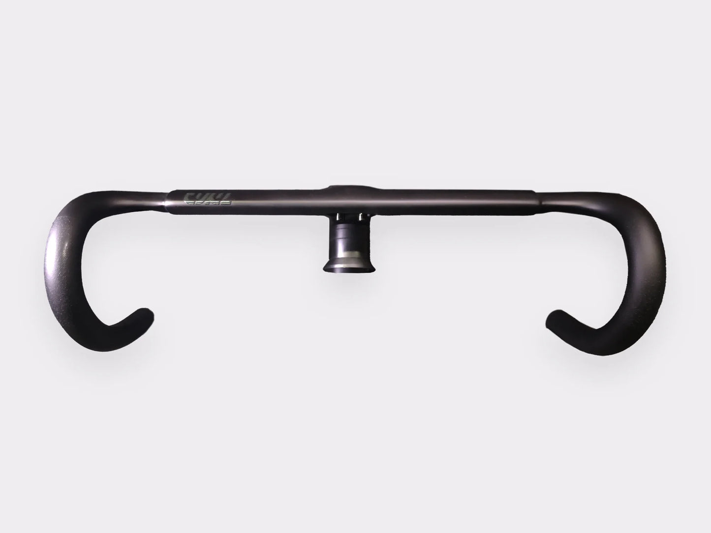 Vue frontale du cockpit CYKL GEN2 pour vélo de route, design aérodynamique et intégré, avec support compteur en dessous.