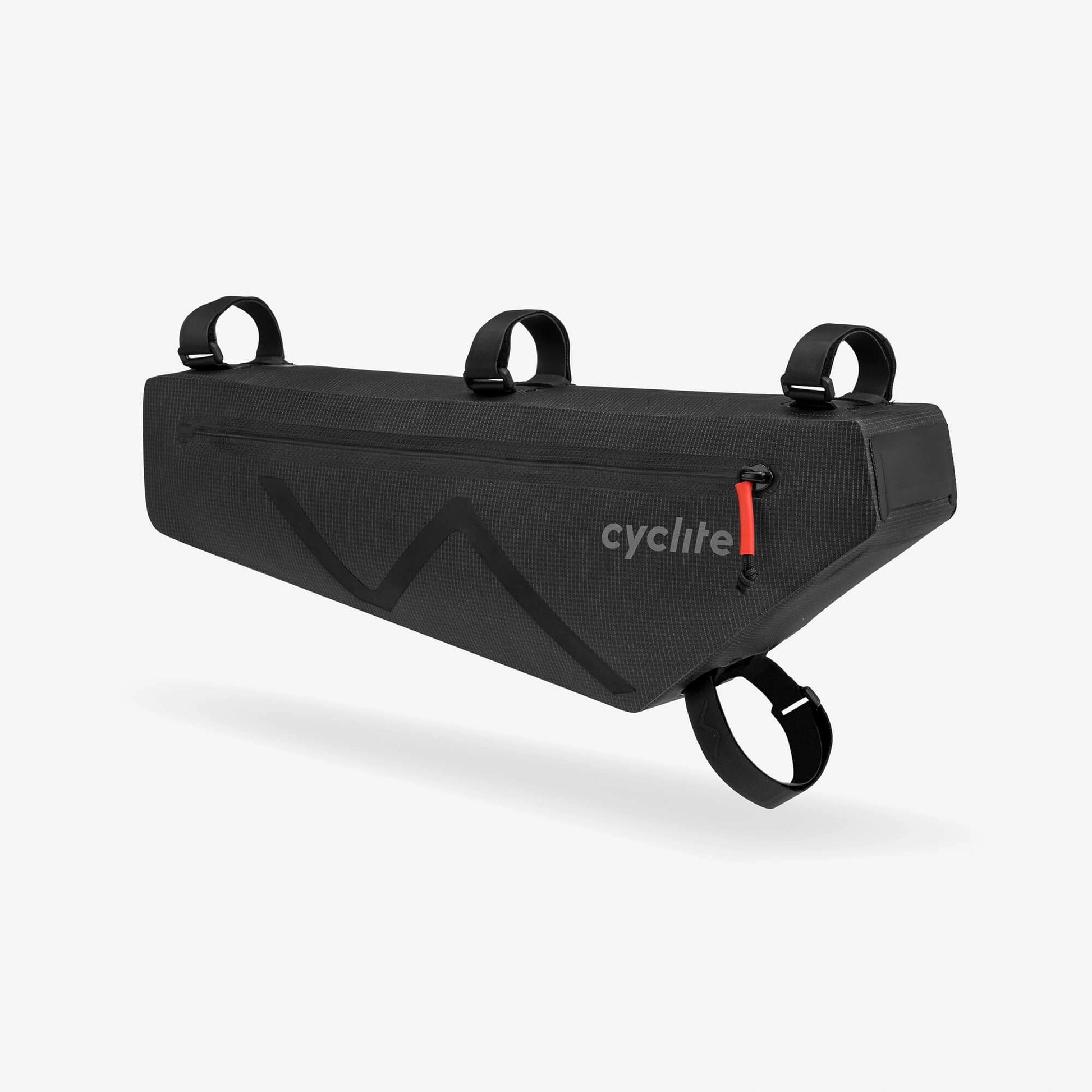 Vue de trois quarts de la sacoche de cadre Cyclite Frame Bag 02 noire, mettant en évidence la largeur de 6 cm et le profil aérodynamique anti-friction. (Noir)