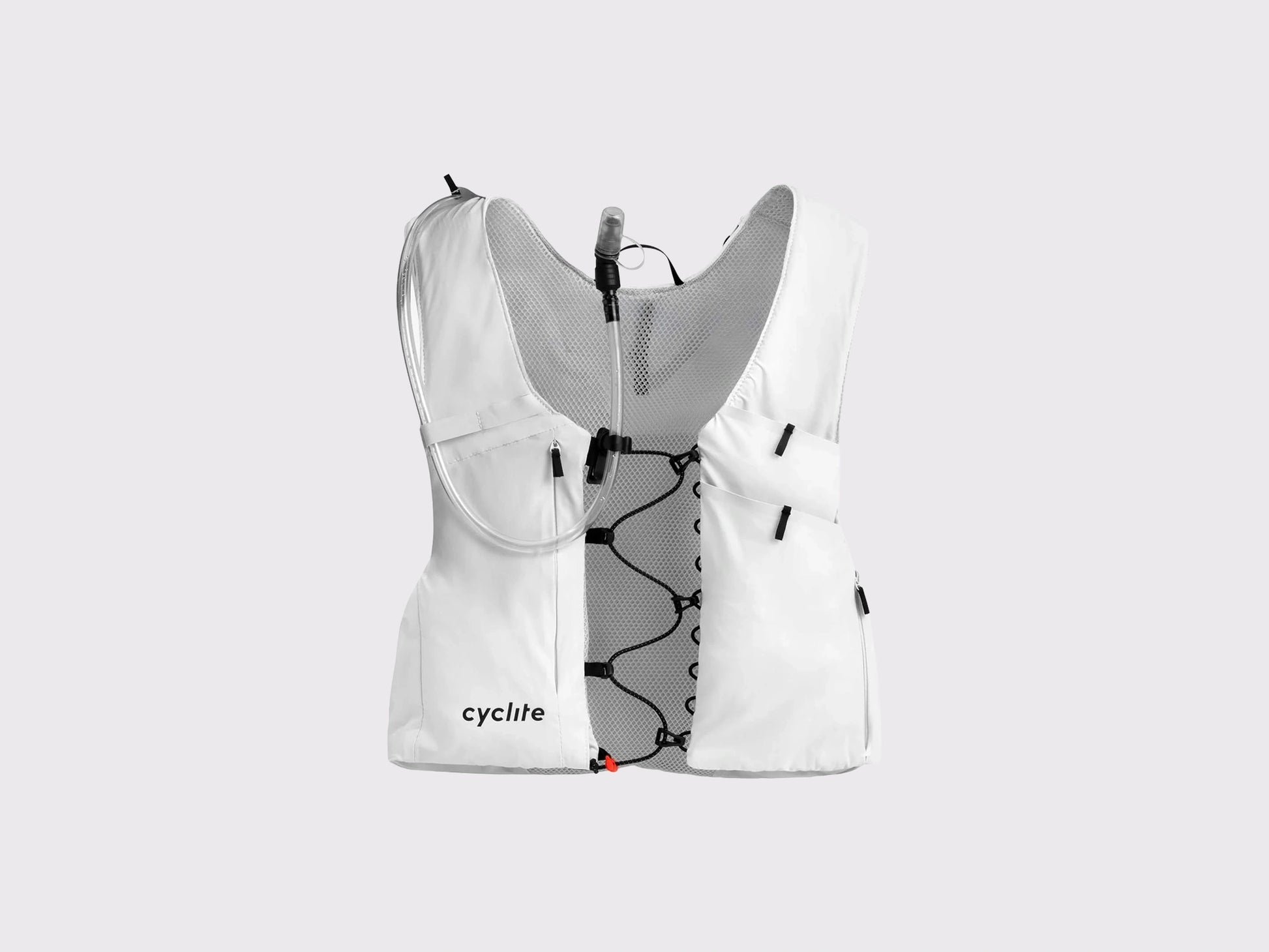 Sac d'hydratation ultra-léger Cyclite Hydration Vest 01 blanc avec routage de tuyau de poche à eau de face.