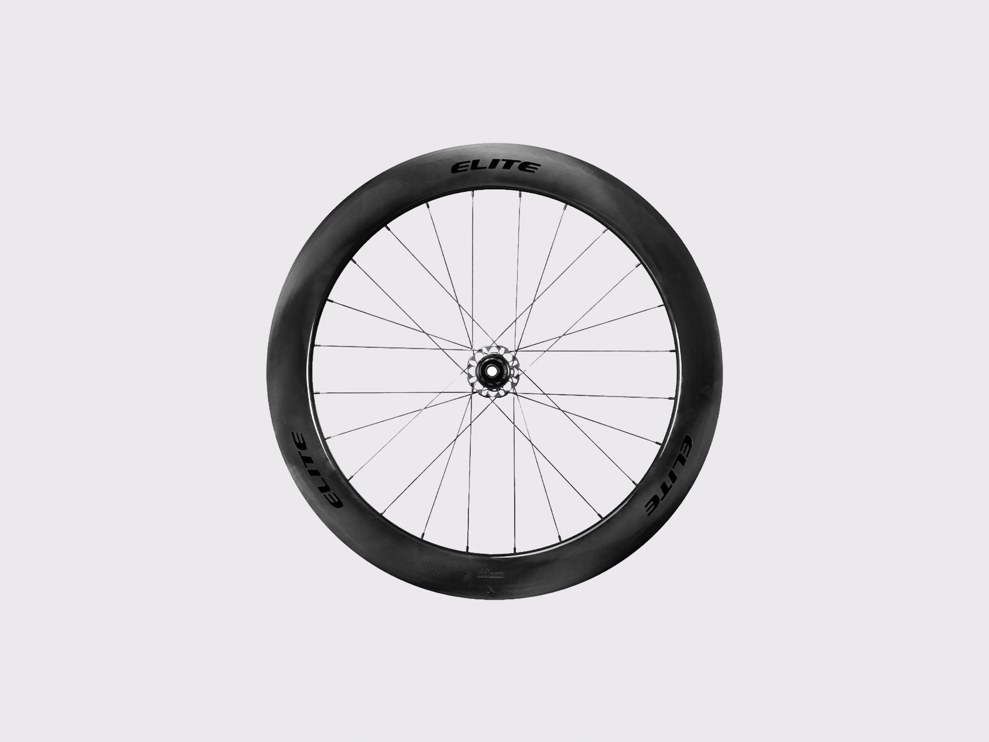 Roue de velo de route Elitewheels Marvel II 65D vue de face montrant le rayonnage 24 trous et la jante carbone (Noir) (65 mm)