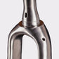 Fourche gravel titane bikepacking CYKL passage de gaine semi interne / externe 