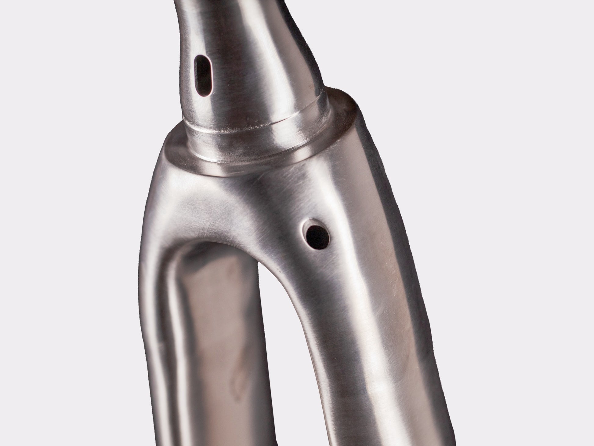 Fourche route titane CYKL SWIIFT sans œillets, passage de gaines semi-interne / externe