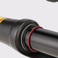 Détail de l'interface plongeur-fourreau affichant le joint racleur haute performance et l'anneau témoin de débattement (O-ring) pour le réglage du SAG.