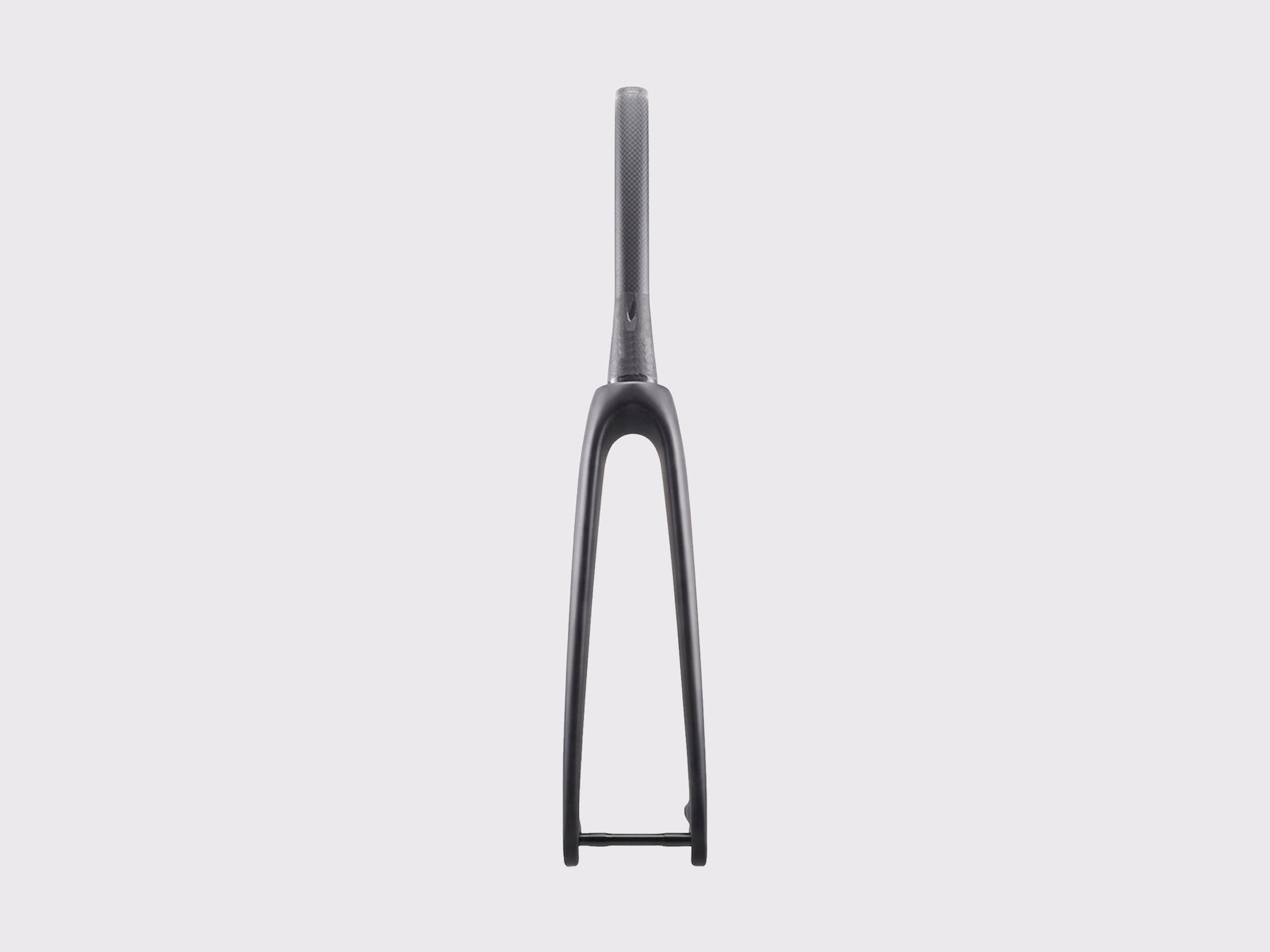 Vue frontale de la fourche SWIIFT mettant en évidence le dégagement pneumatique optimisé pour des sections jusqu'à 700x32c et l'alignement des fourreaux.