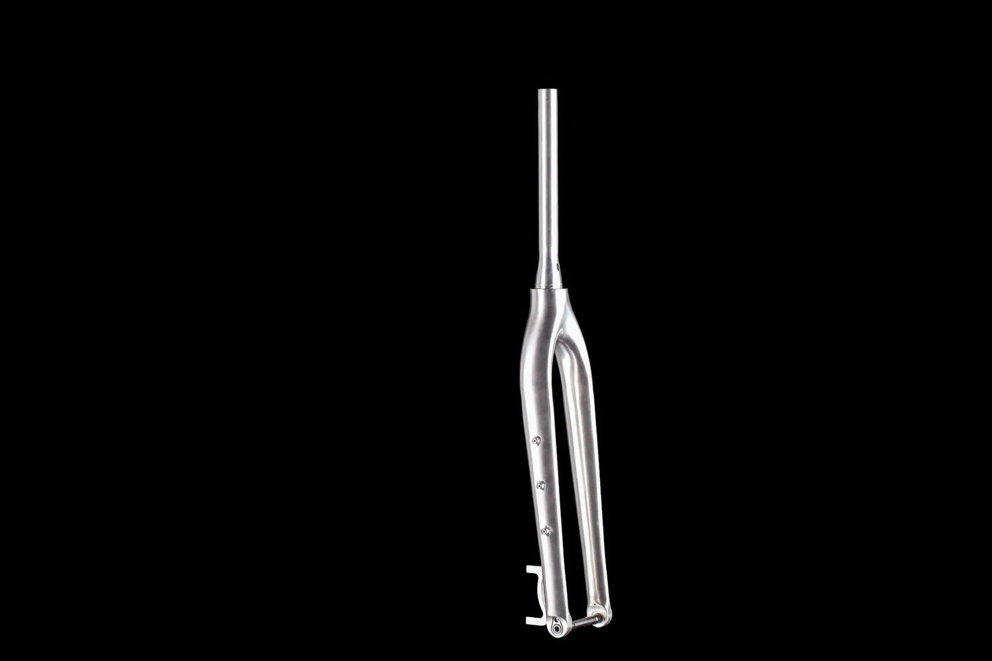 Fourche rigide en titane 29 pouces CYKL vue de face – version Monster Gravel