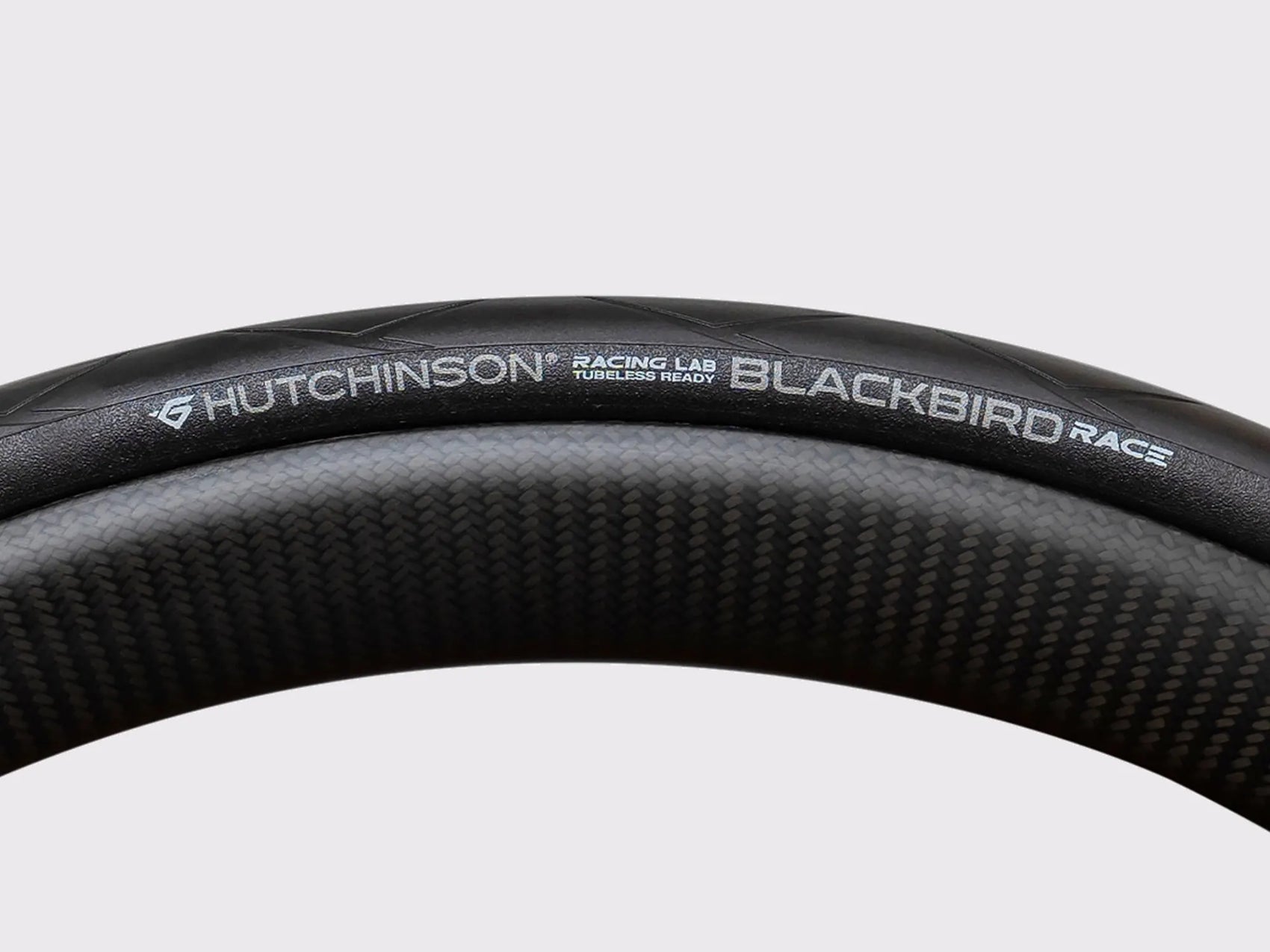 Pneu Hutchinson Blackbird TLR Race tubeless route