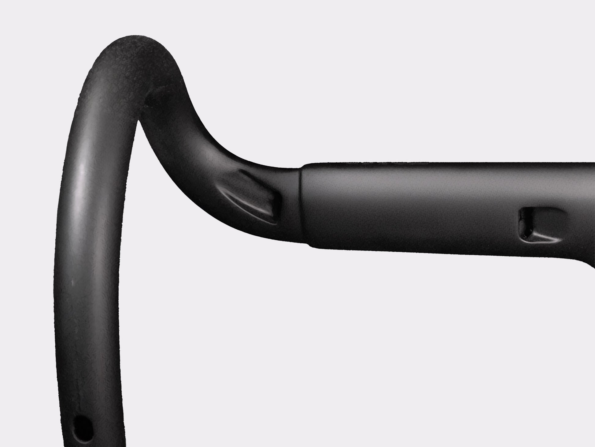 Combo cintre/potence carbone CYKL pour vélo de route, focus sur les passages de gaine internes