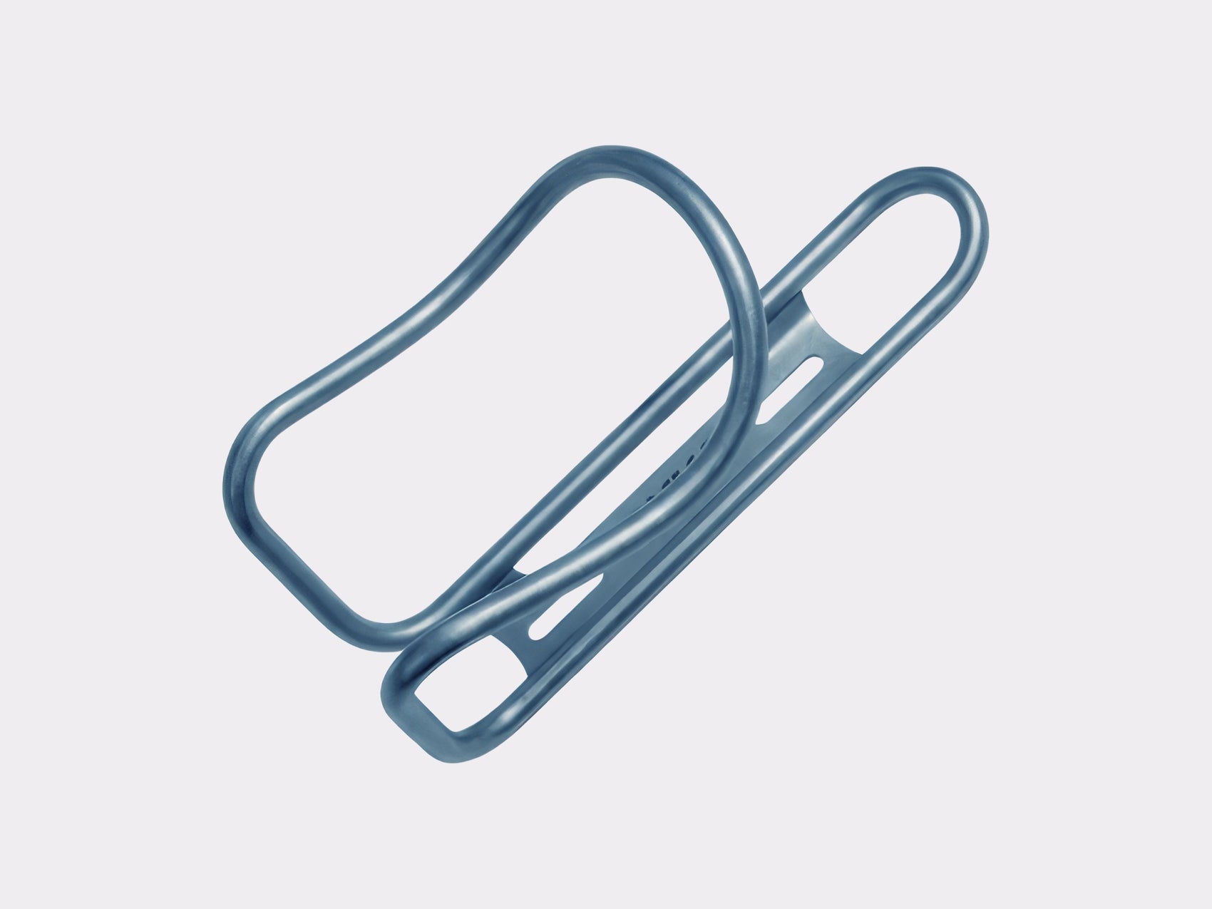 Porte bidon en titane léger pour vélos gravel, route et VTT - couleur bleu ciel anodisé | CYKL