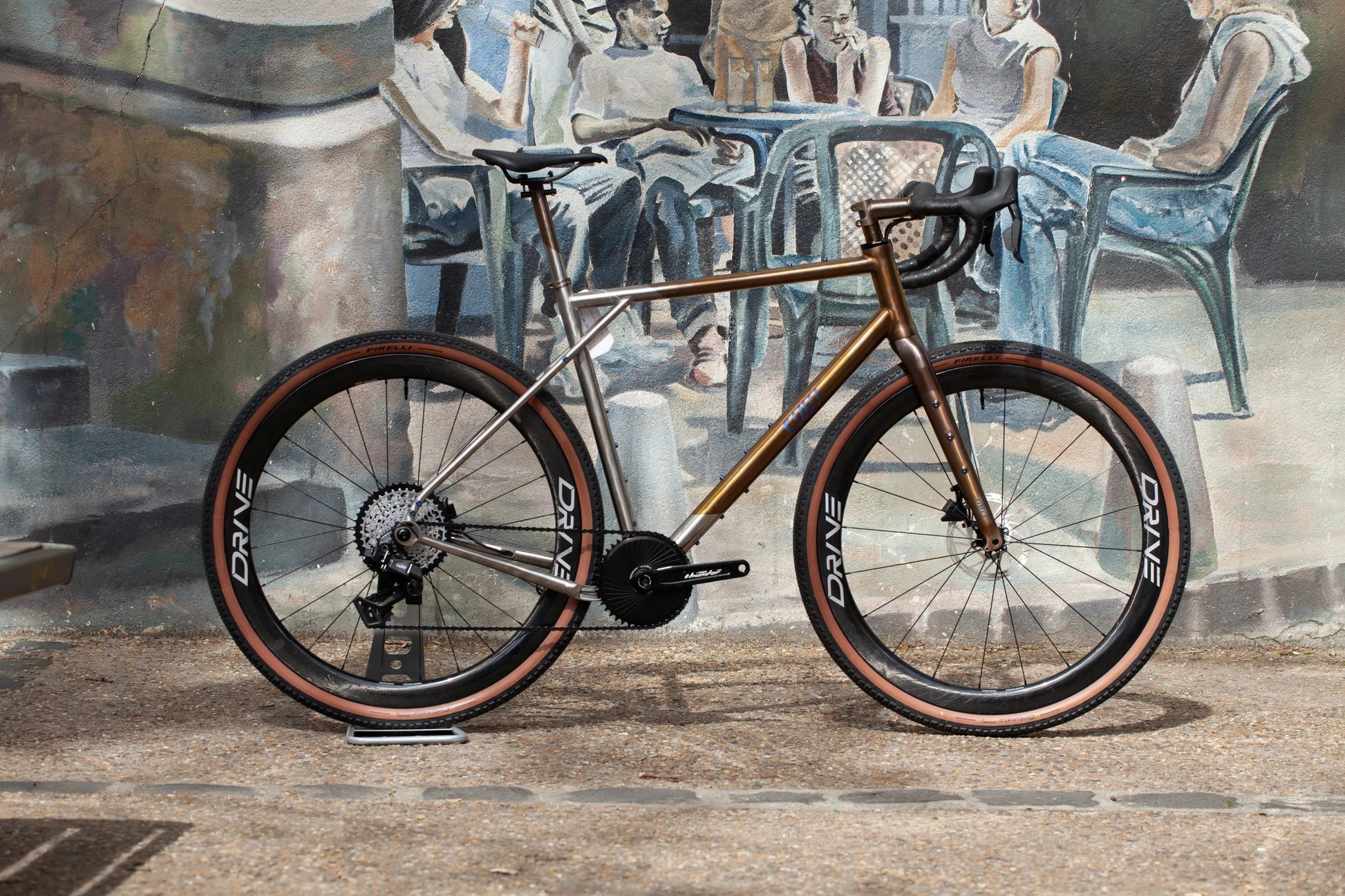 PRET A ROULER | CYKL | GRAVEL | GRAAVE Le cuivre - CYKL.STORE