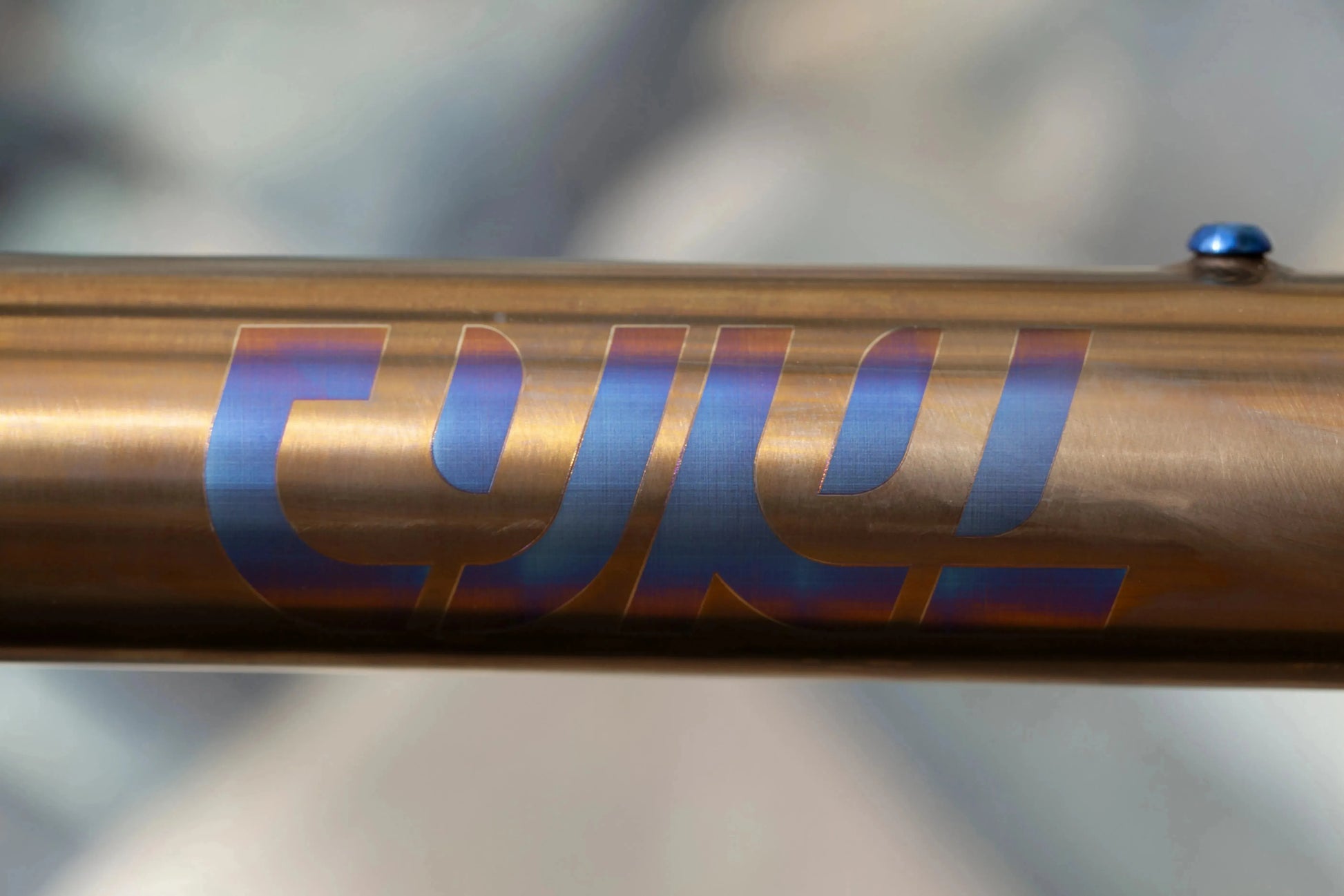 PRET A ROULER | CYKL | GRAVEL | GRAAVE Le cuivre - CYKL.STORE