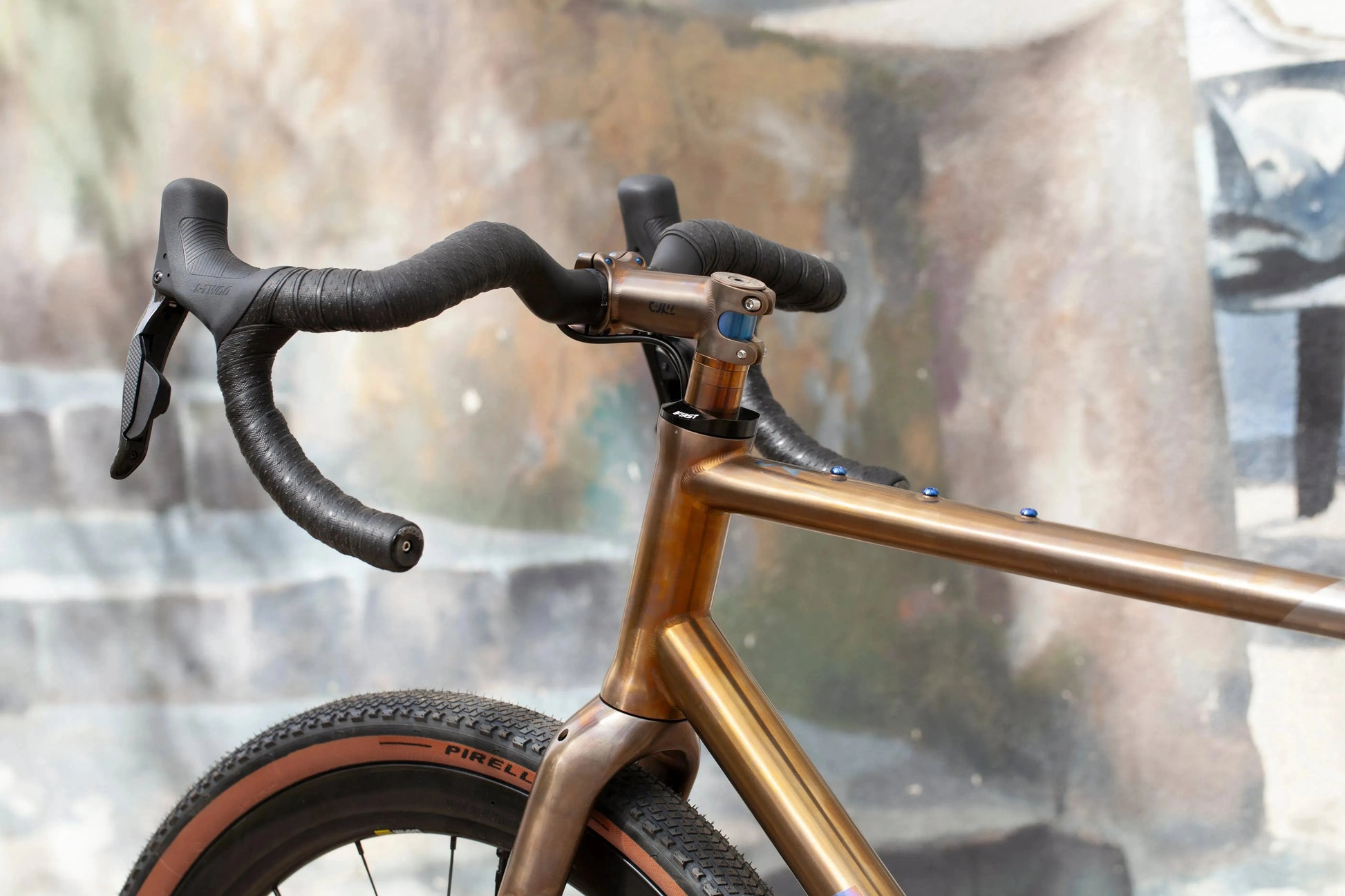 PRET A ROULER | CYKL | GRAVEL | GRAAVE Le cuivre - CYKL.STORE