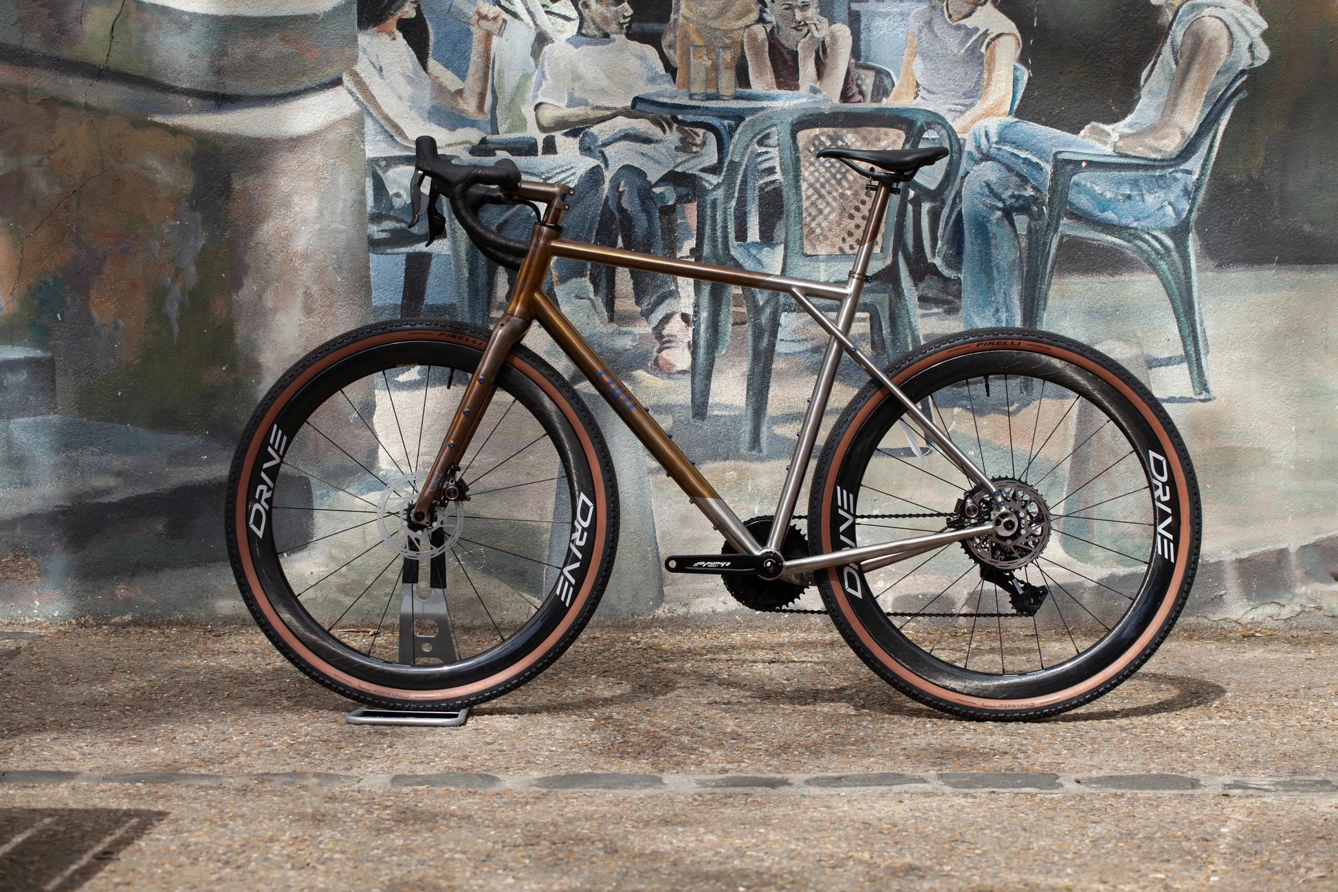PRET A ROULER | CYKL | GRAVEL | GRAAVE Le cuivre - CYKL.STORE