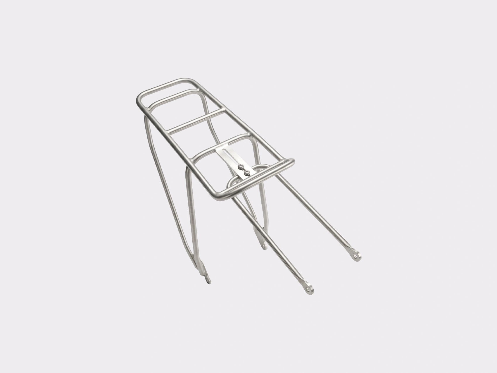 Détail de l'interface d'ajustement sur glissière de 80 mm du porte-bagages en titane CYKL Mother Load.