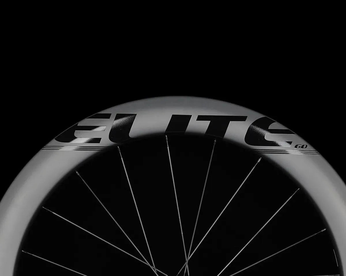 Roues de route en carbone tubeless avec roulements Céramiques – CYKL