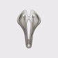 Selle Titane CYKL ERGO 3D Ti : vue de dessous du châssis monocoque en titane avec rails intégrés, issu d'une impression 3D titane par fusion laser.