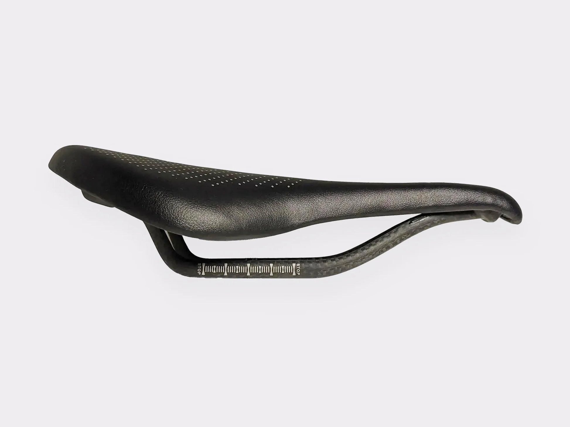 Selle carbone ultra light CYKL – design minimaliste, surface ajourée, confort longue distance