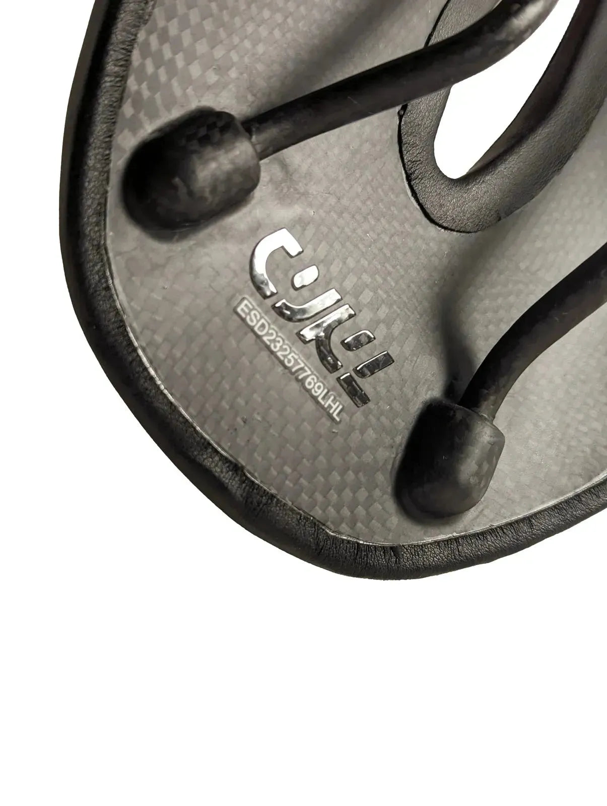SELLE | CYKL | full Carbone Ultra light - CYKL.STORE